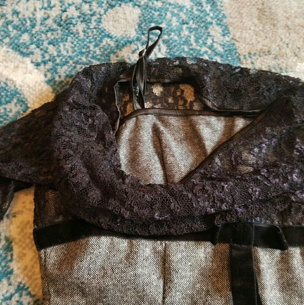 Dress - Picture 5 of 7